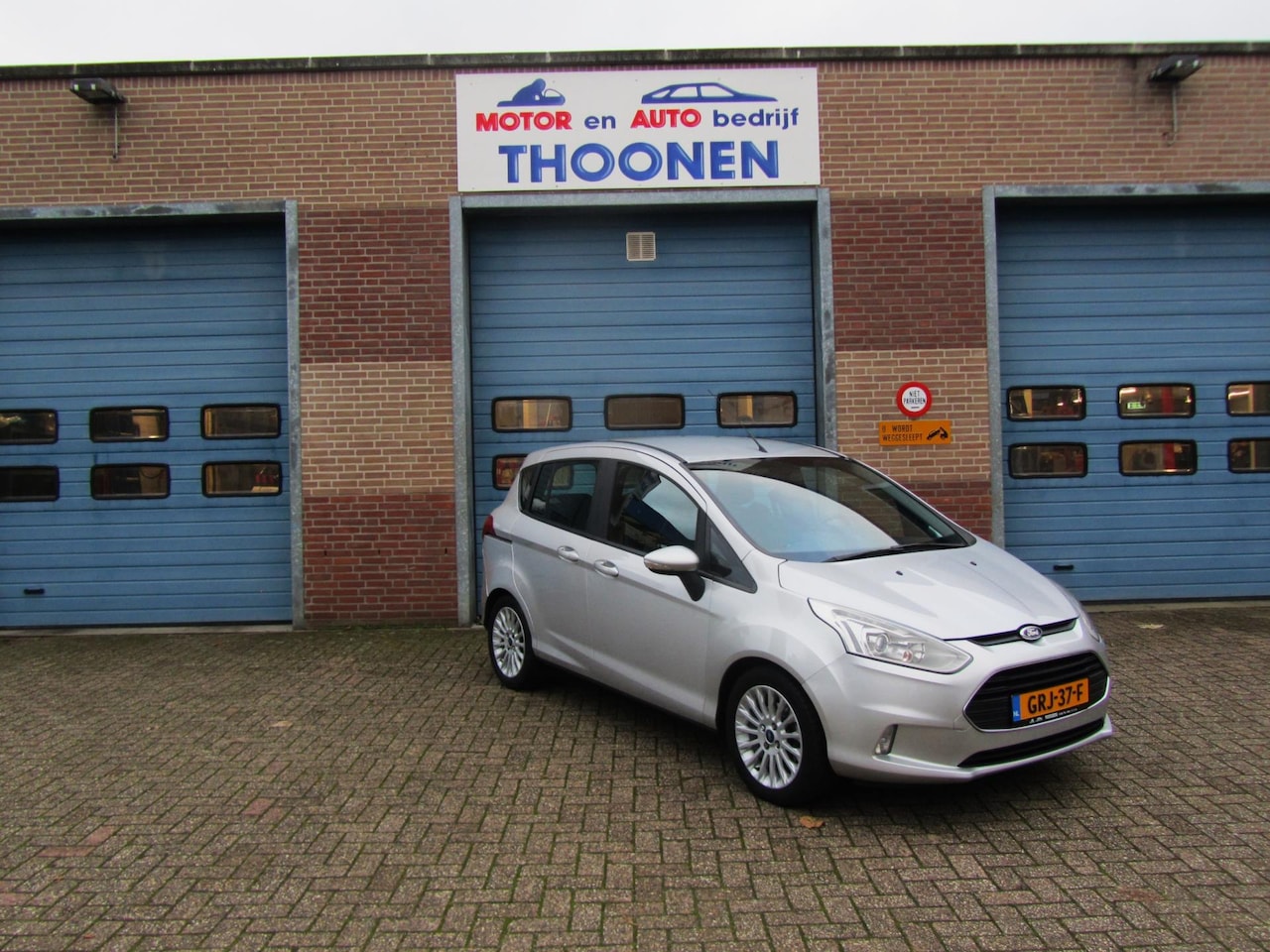 Ford B-Max - 1.0 EcoBoost Ambiente|nieuwjaarsactie nu voor €9000,-|5 deurs|airco|trekhaak|stoelverw|iso - AutoWereld.nl