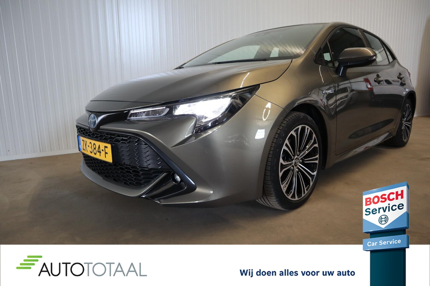 Toyota Corolla - 1.8 Hybrid First Edition CARPLAY - LMV - ADAPT. CRUISE - CAMERA - AutoWereld.nl