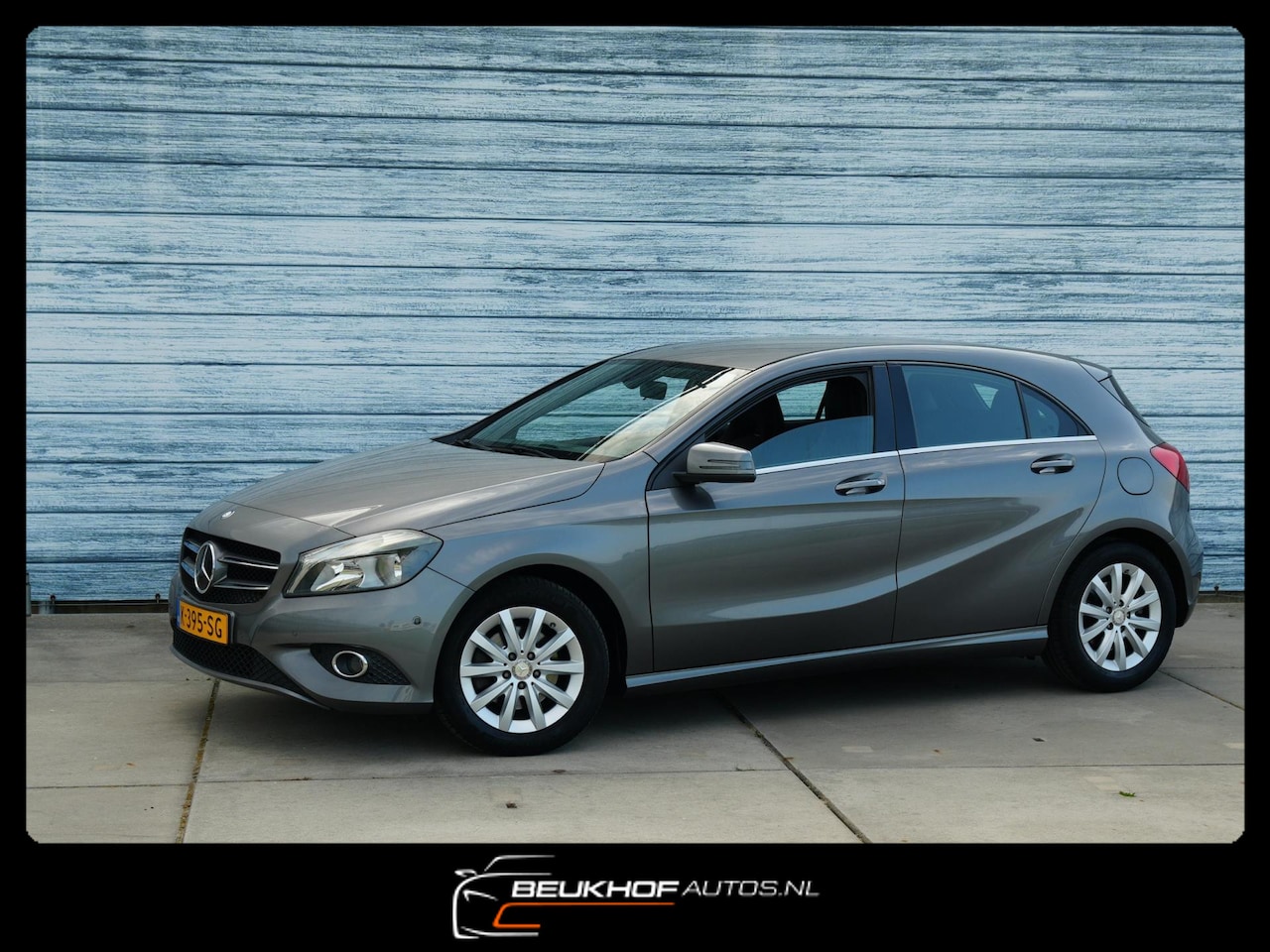 Mercedes-Benz A-klasse - 180 Airco Navigatie Half leer Velgen - AutoWereld.nl