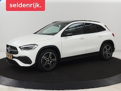 Mercedes-Benz GLA-Klasse - 200 Business Solution AMG | Panoramadak | Stoelverwarming | Trekhaak | Keyless | Matrix LE