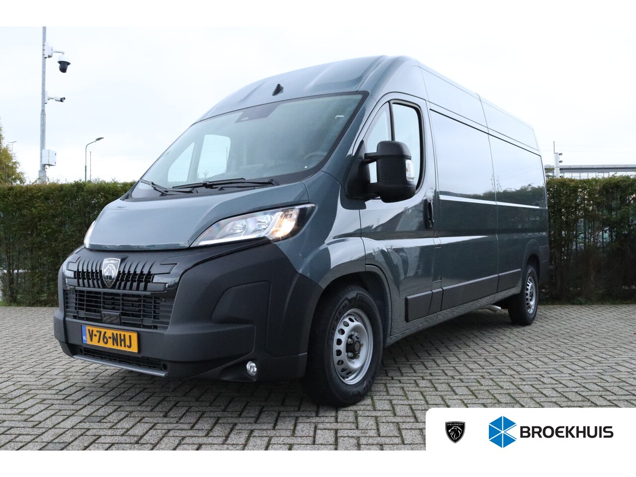 Peugeot Boxer - 2.2 BlueHDi 180 S&S L3H2 3.5t Zwaar HD | Achteruitrijcamera | Airco | Bluetooth telefoonvo - AutoWereld.nl