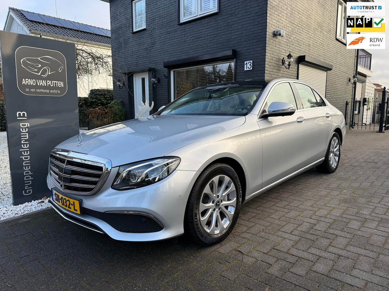 Mercedes-Benz E-klasse - 250 / Pano / Burmester / Sfeer - AutoWereld.nl