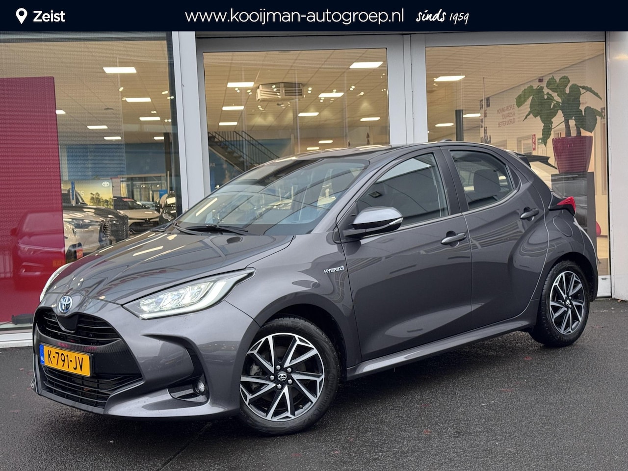 Toyota Yaris - 1.5 Hybrid Dynamic NL AUTO | Lichtmetalen velgen | Climate control | Parkeercamera - AutoWereld.nl