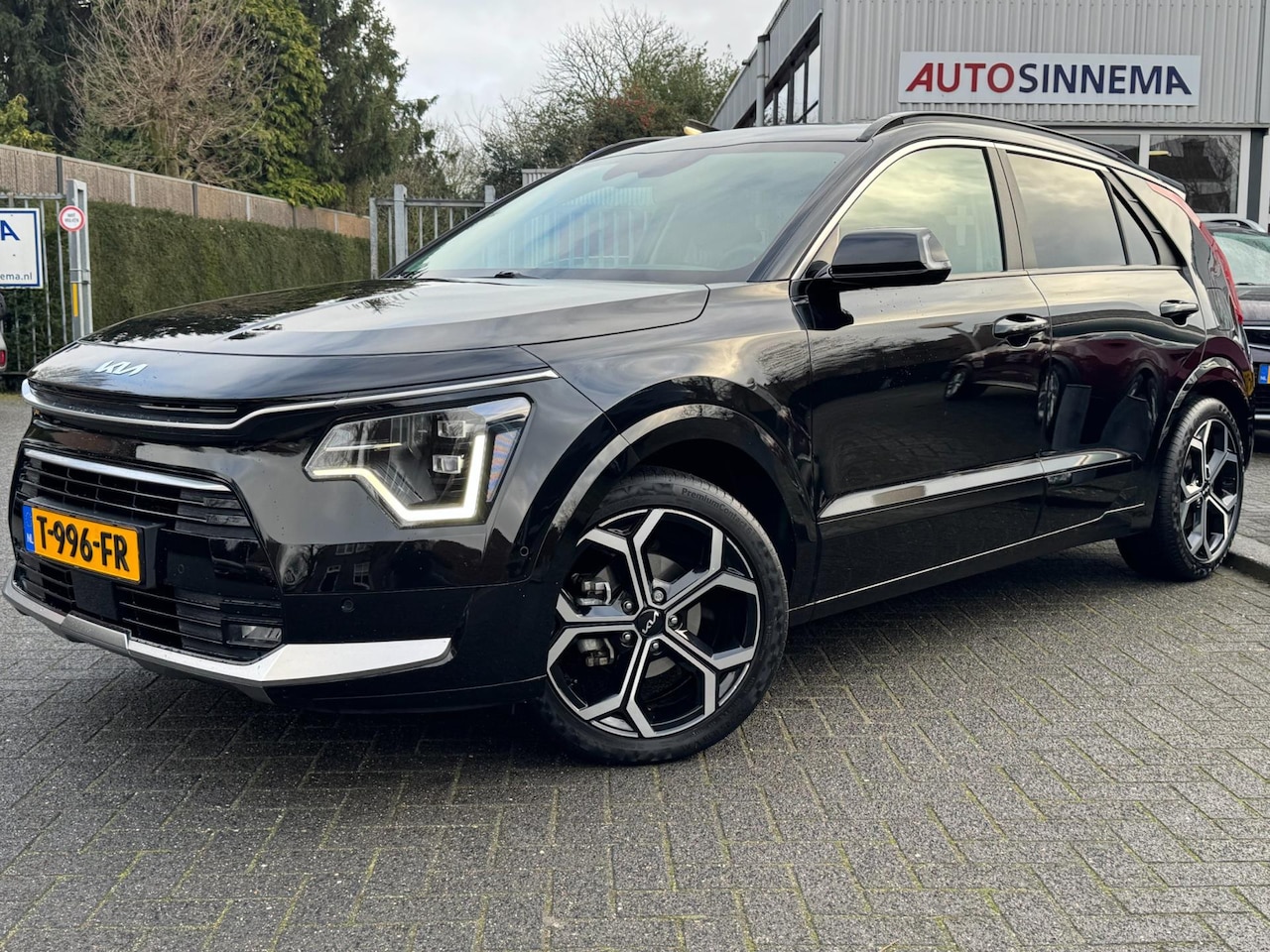 Kia Niro - 1.6 GDi Hybrid ExecutiveLine | Panoramdak | Trekhaak | Memory | HUD| - AutoWereld.nl