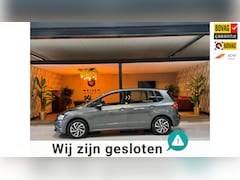 Volkswagen Golf Sportsvan - 1.0 TSI Highline Garantie CarPlay Camera Adoptieve Cruise Front Ass Lane PDC Clima Navi Le