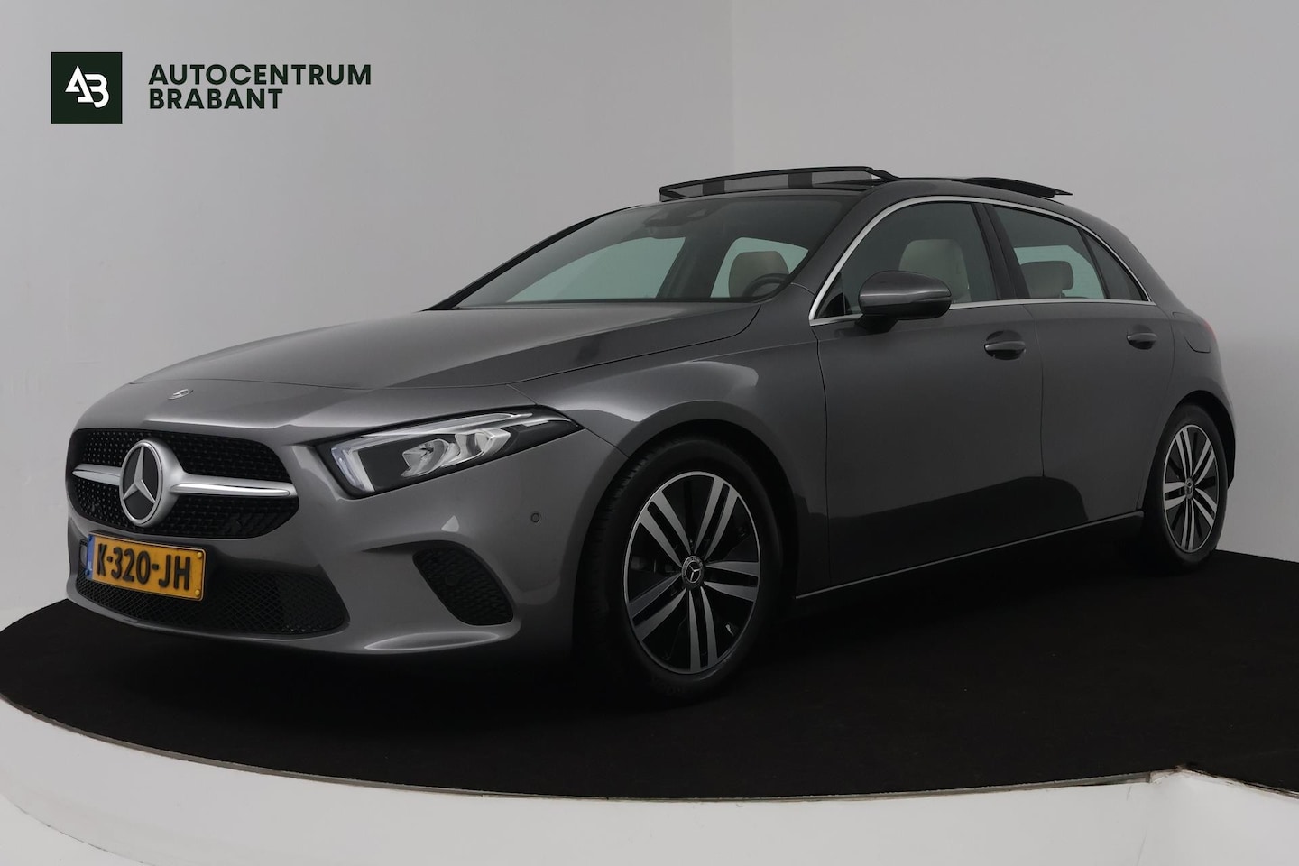 Mercedes-Benz A-klasse - 180 Business Solution Luxury (PANORAMADAK, SFEERVERLICHTING, CAMERA, LEDER, 1e EIGENAAR) - AutoWereld.nl