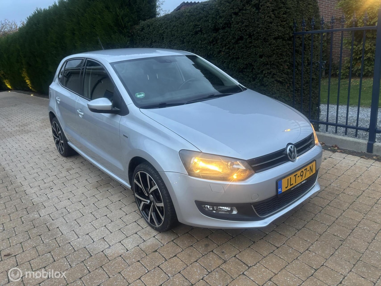 Volkswagen Polo - 1.2 Easyline MET COMPLEET GEREVISEERDE MOTOR - AutoWereld.nl