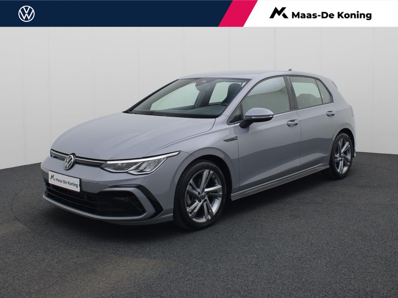 Volkswagen Golf - 1.5 eTSI 130pk DSG R-Line · Navigatie · Apple/Android Car Play · Camera + Parkeersensoren - AutoWereld.nl