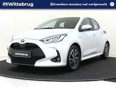 Toyota Yaris - 1.5 Hybrid First Edition NAVIGATIE | PARKEERCAMERA | LICHTMETALEN VELGEN