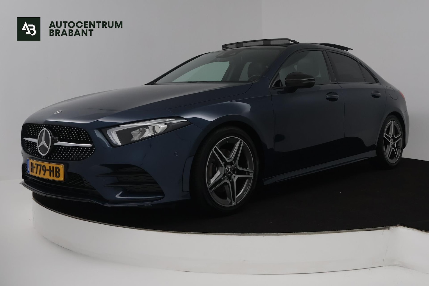 Mercedes-Benz A-klasse - 180 Premium Plus (PANORAMADAK, STOELVERWARMING, SFEERVERLICHTING, CLIMA, CAMERA) - AutoWereld.nl