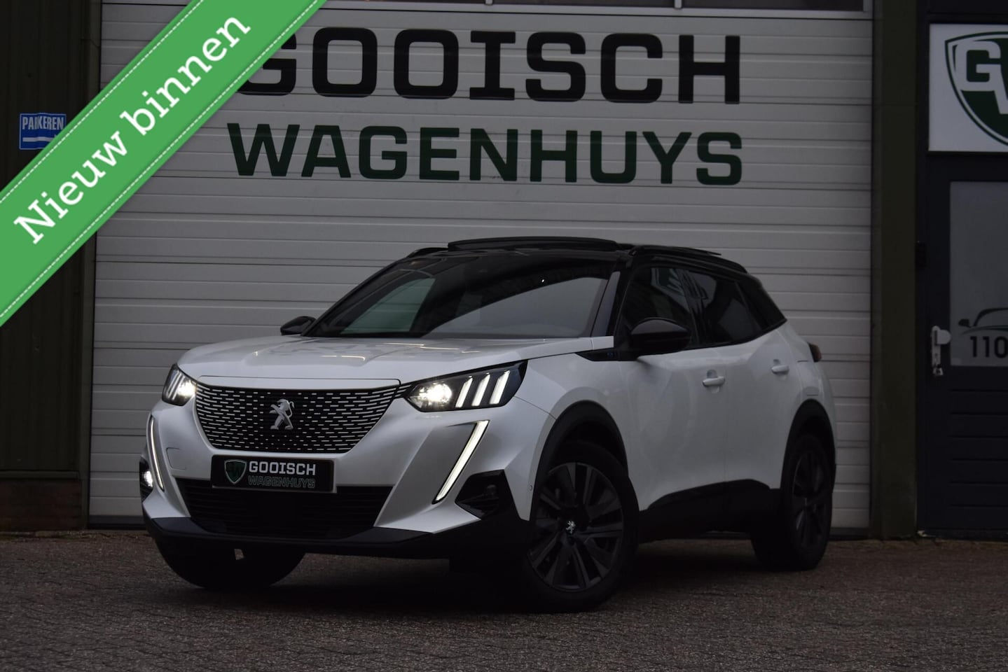 Peugeot e-2008 - EV GT Pack 50 kWh | Panorama | Camera | Stoelverwarming | - AutoWereld.nl