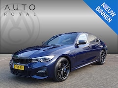 BMW 3-serie - 330e High Executive M-SPORT | SPORT INTERIEUR | NAVIGATIE | PANORAMADAK | CAMERA | ELEKTRI
