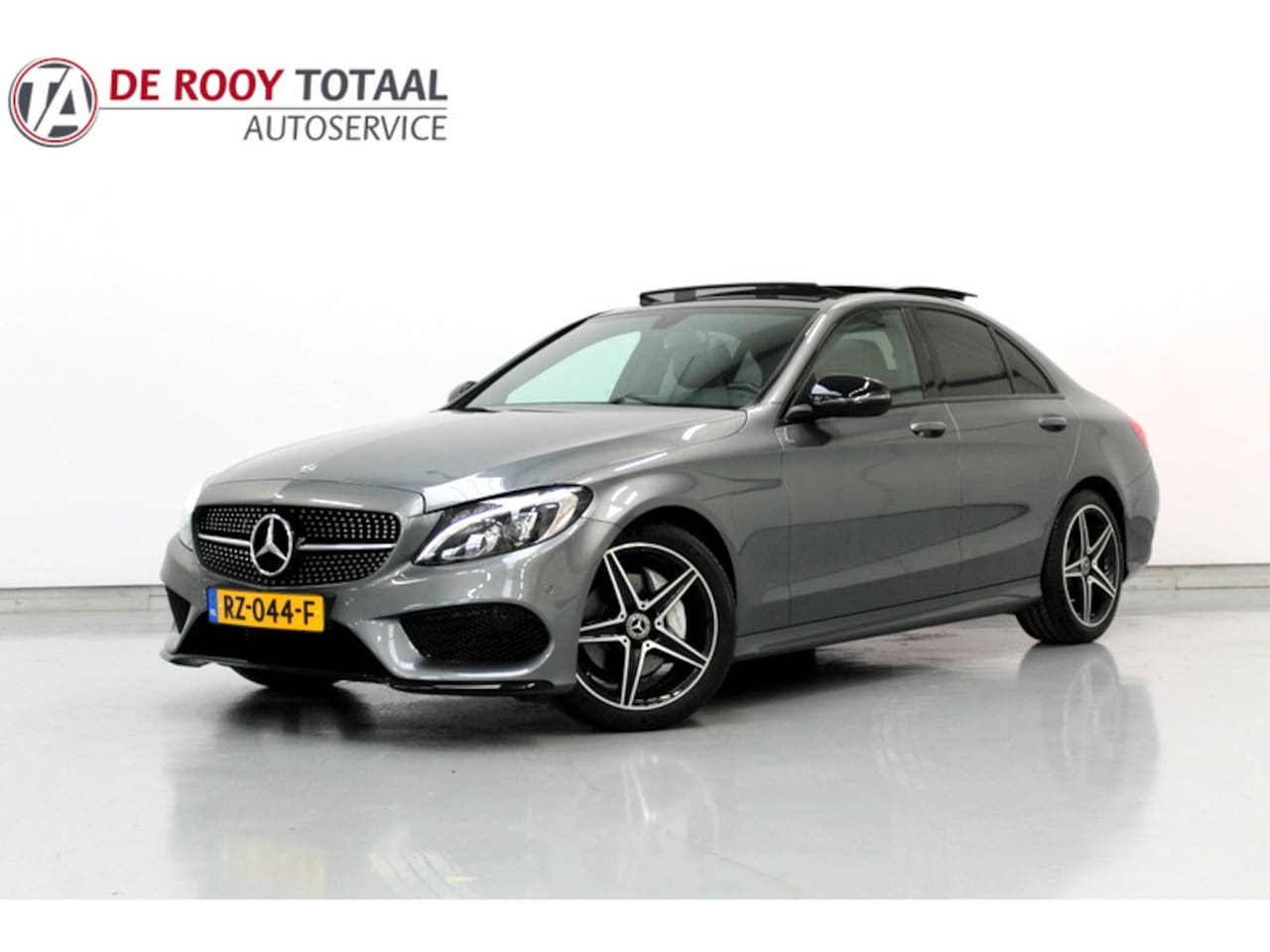 Mercedes-Benz C-klasse - 180 AMG Sport Edition 180 AMG 157PK Sport Edition, PANORAMADAK | LED | NIGHT PAKKET - AutoWereld.nl