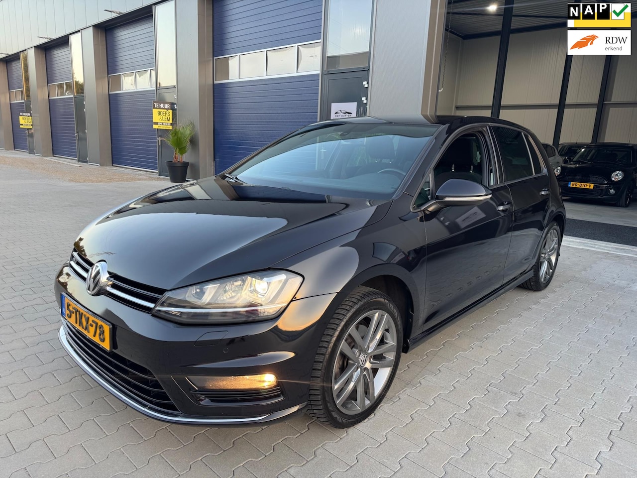 Volkswagen Golf - 1.2 TSI Highline 3x R line led navi led 6bak!! - AutoWereld.nl