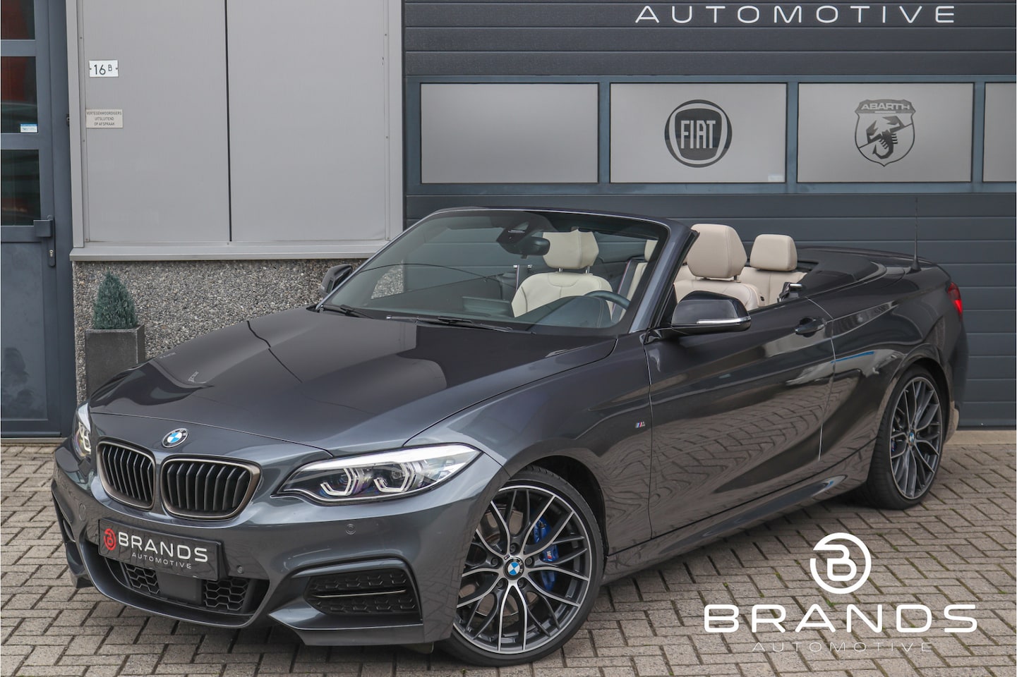 BMW 2-serie Cabrio - M240i xDrive High Executive Full option 340pk Garantie - AutoWereld.nl