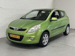 Hyundai i20 - 1.2i DynamicVersion AIRCO / LMV / ELK. PAKKET