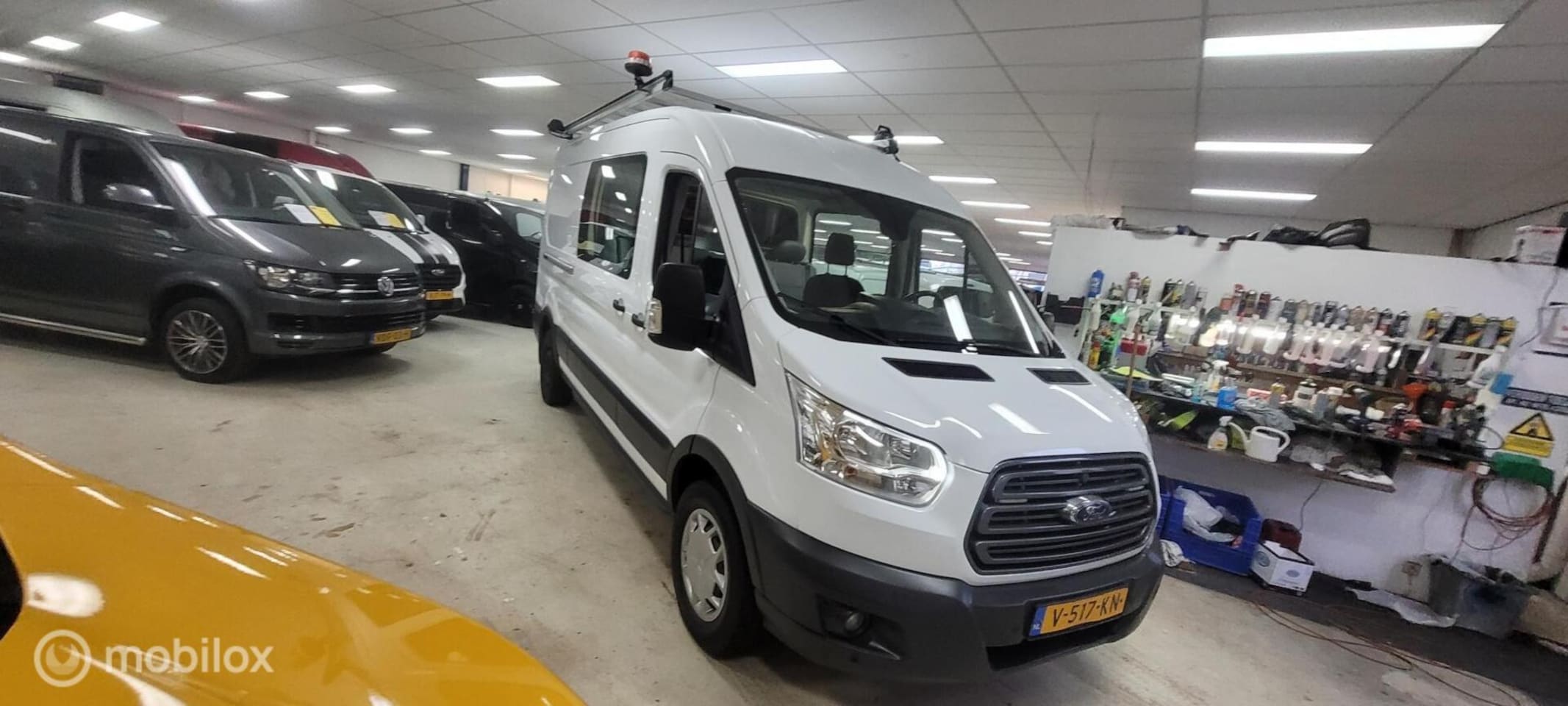 Ford Transit - 350 2.0 TDCI L3H2 DUB.CAB. 123.000 km - AutoWereld.nl