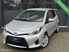 Toyota Yaris - 1.5 Full Hybrid Aspiration| Lage KM | Camera