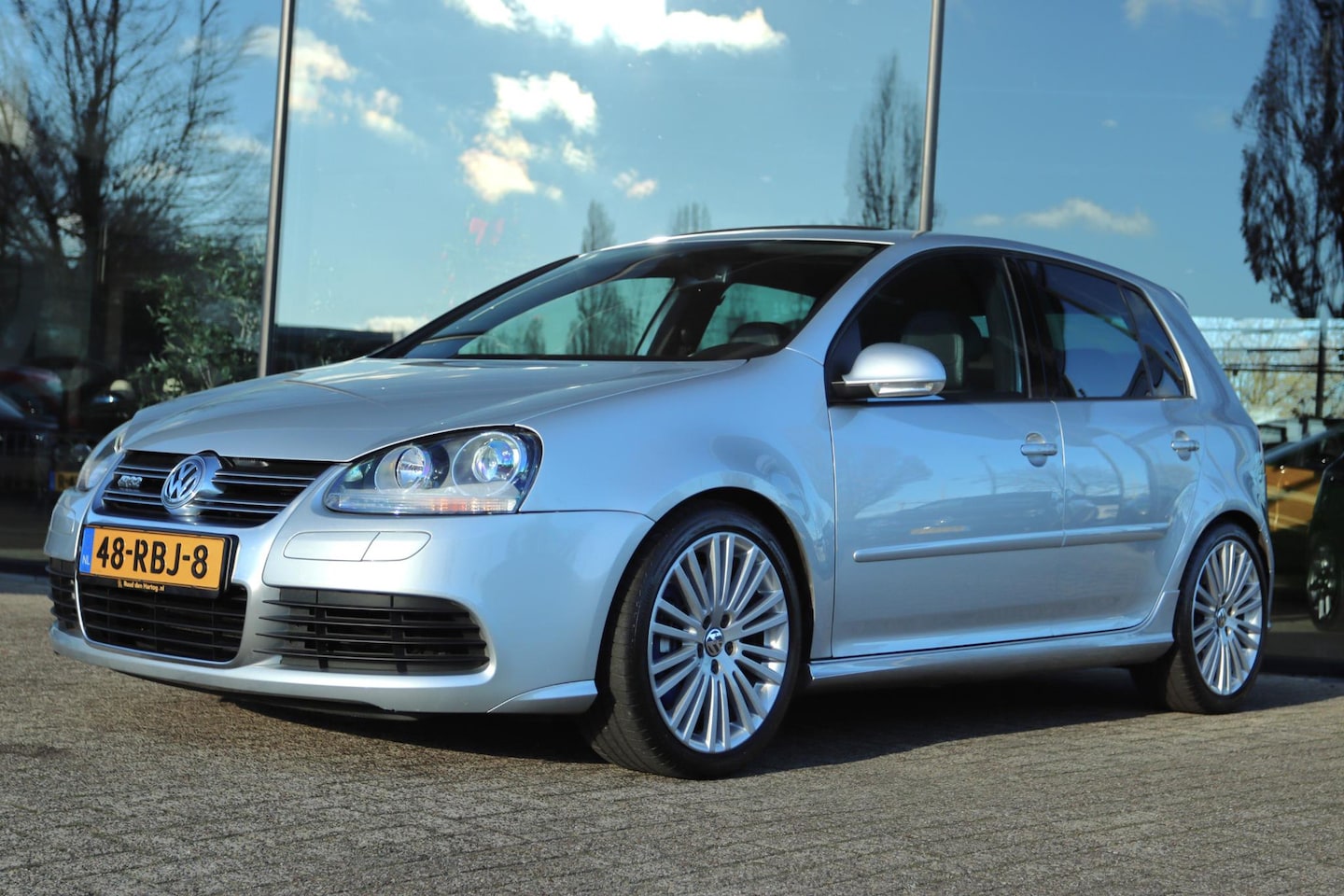 Volkswagen Golf - 3.2 6CIL R32 DSG | SCHUIFDAK | XENON | LEDER | NAVI | CRUISE - AutoWereld.nl
