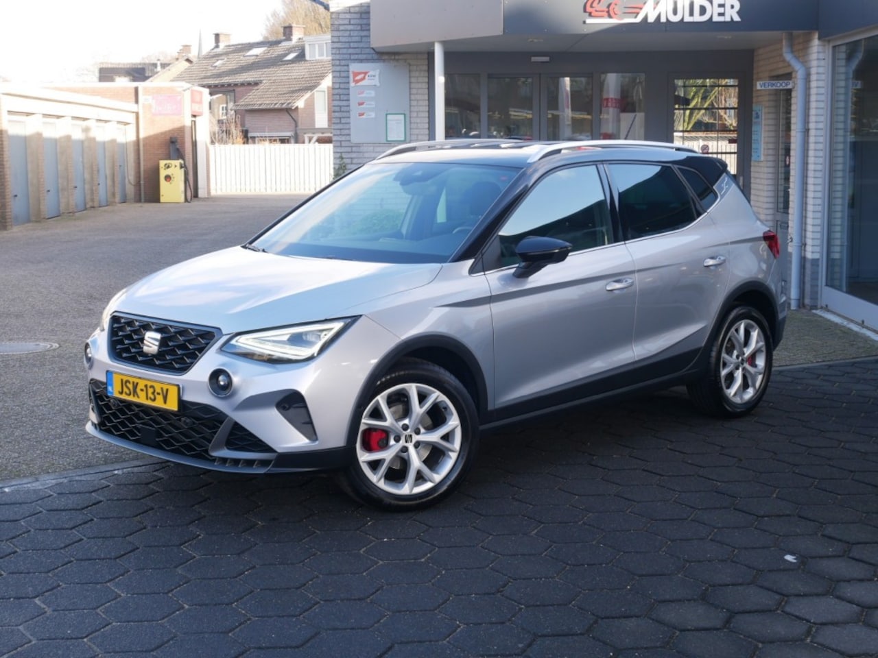 SEAT Arona - 1.5 ECOTSI FR BNS C   **Clima//Navi//LM ** - AutoWereld.nl