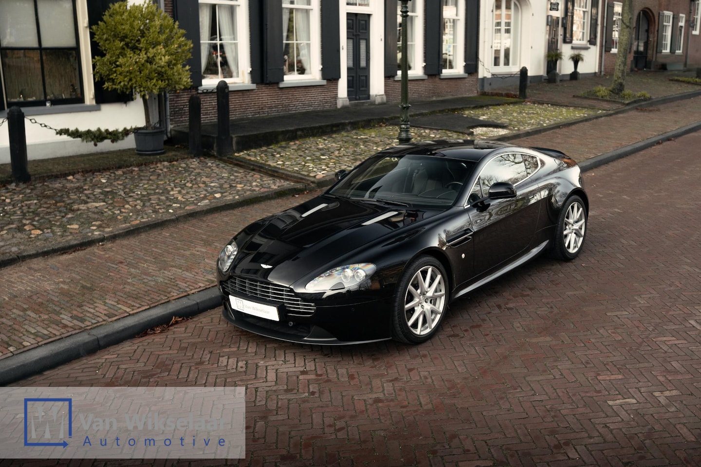 Aston Martin V8 Vantage - 4.7 V8 Sportshift | Dealer onderhouden, laatste 11/2025 | - AutoWereld.nl