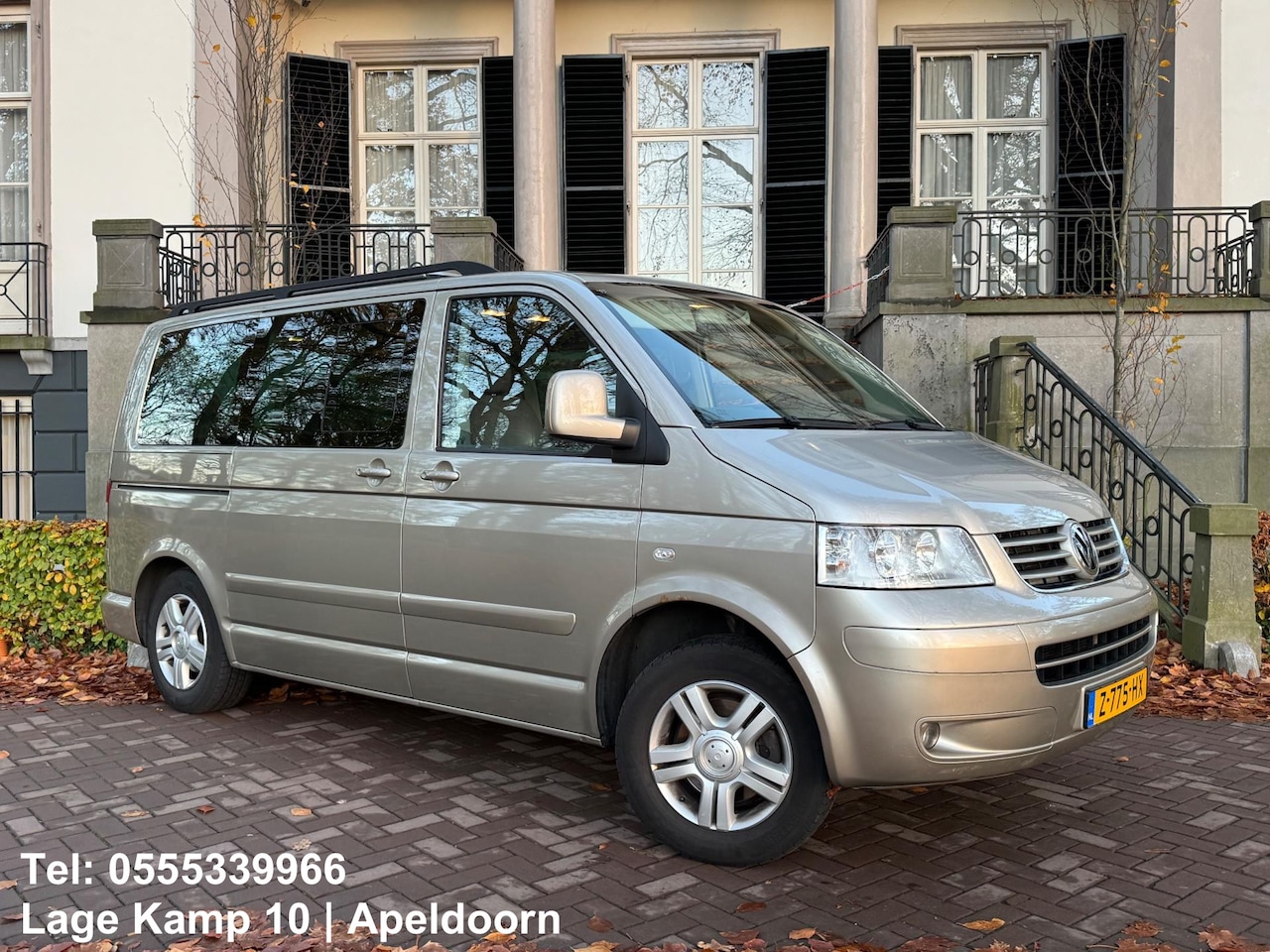 Volkswagen Transporter Multivan - 2.5 TDI Highline 175Pk 7Persoons Electr Deuren Leder Climate Cruise Ctr Stoelverw Trekhaak - AutoWereld.nl