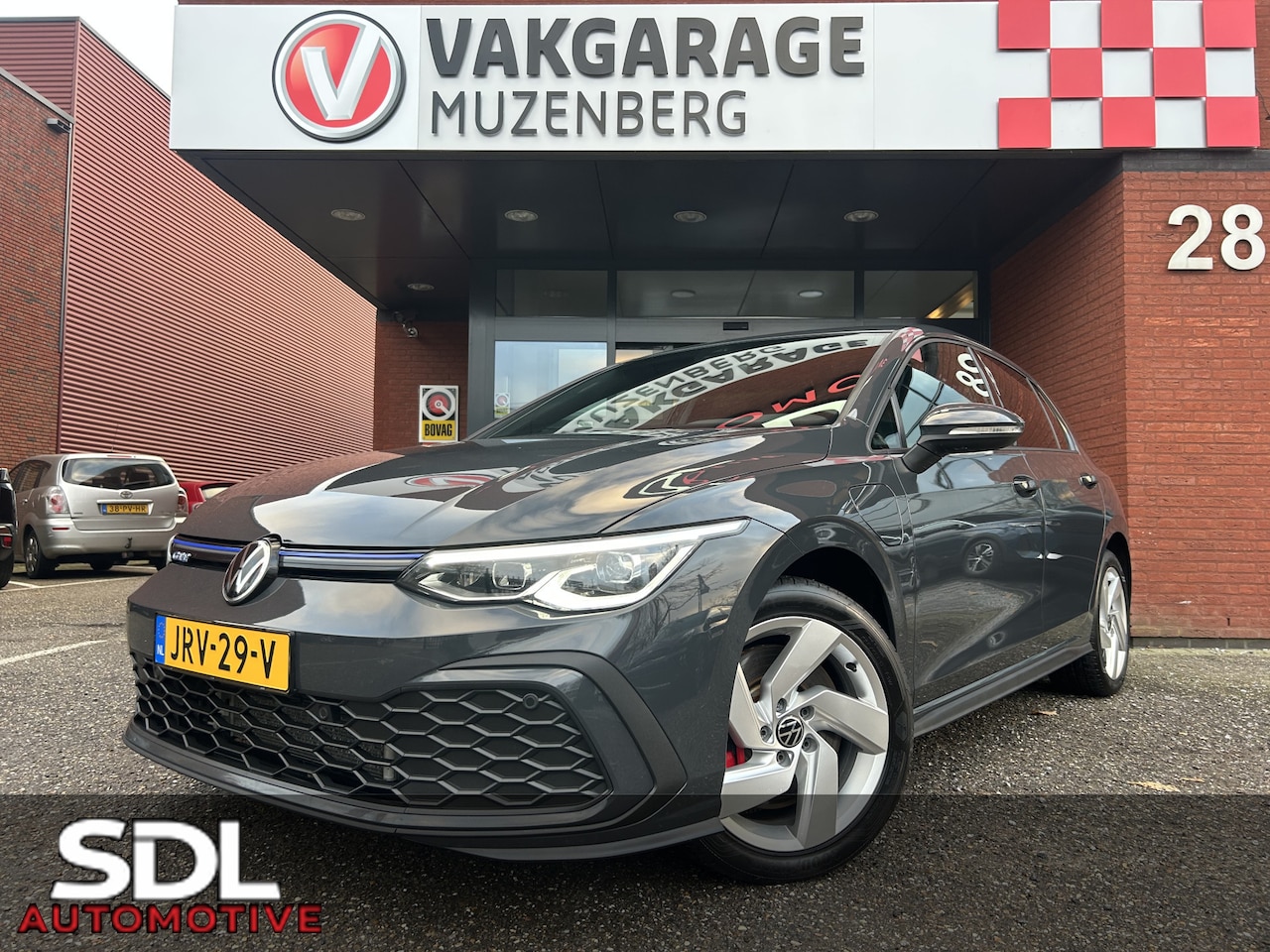 Volkswagen Golf - 1.4 eHybrid GTE // FULL LED // VIRTUAL COCKPIT // STUUR+STOELVERWARMING // PDC V+A // NAVI - AutoWereld.nl