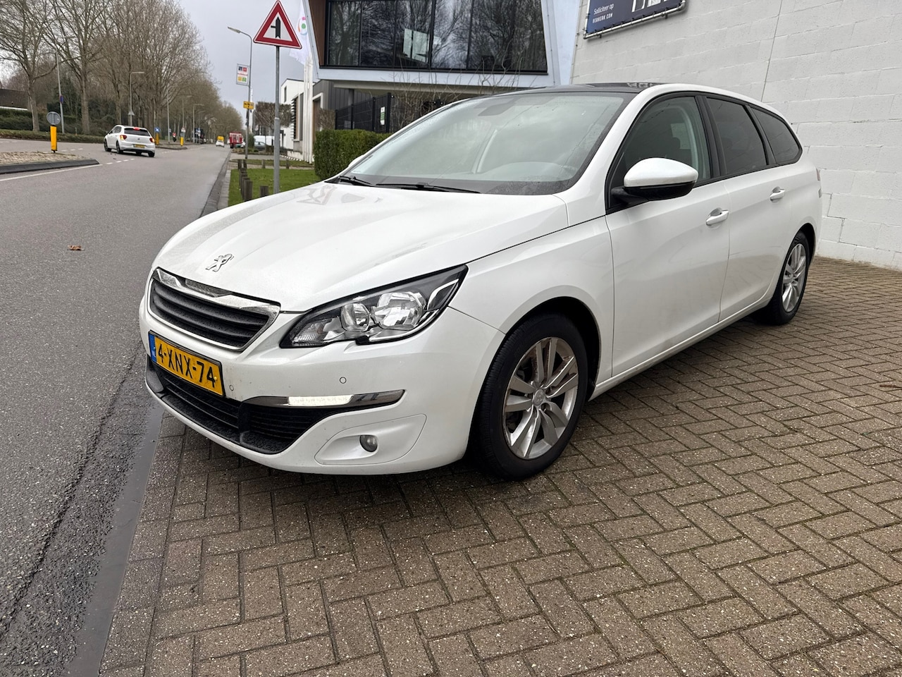 Peugeot 308 SW - 1.2 PureTech Active 1.2 PureTech Active - AutoWereld.nl