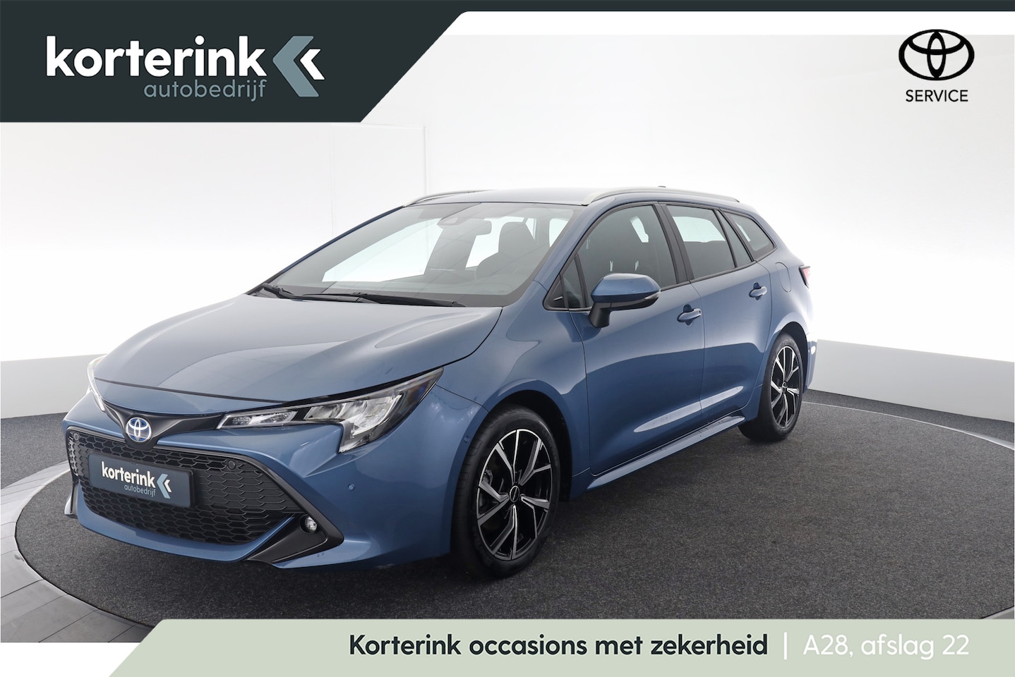 Toyota Corolla Touring Sports - 1.8 Hybrid Active | Stoelverwarming - AutoWereld.nl