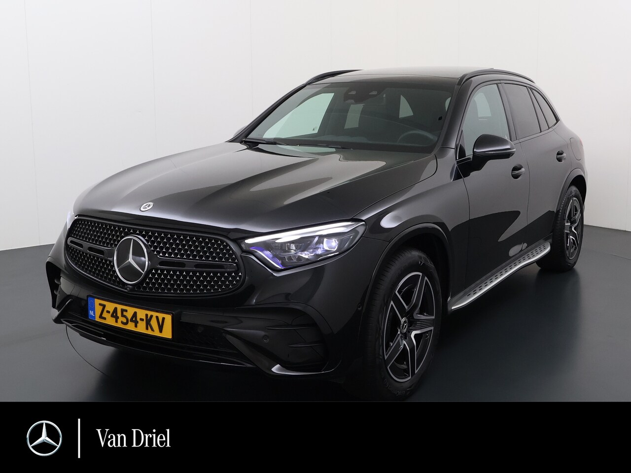 Mercedes-Benz GLC-klasse - GLC 300 e 4M AMG Line | Luchtvering Achteras Trekhaak Burmester Head-Up Memory - AutoWereld.nl