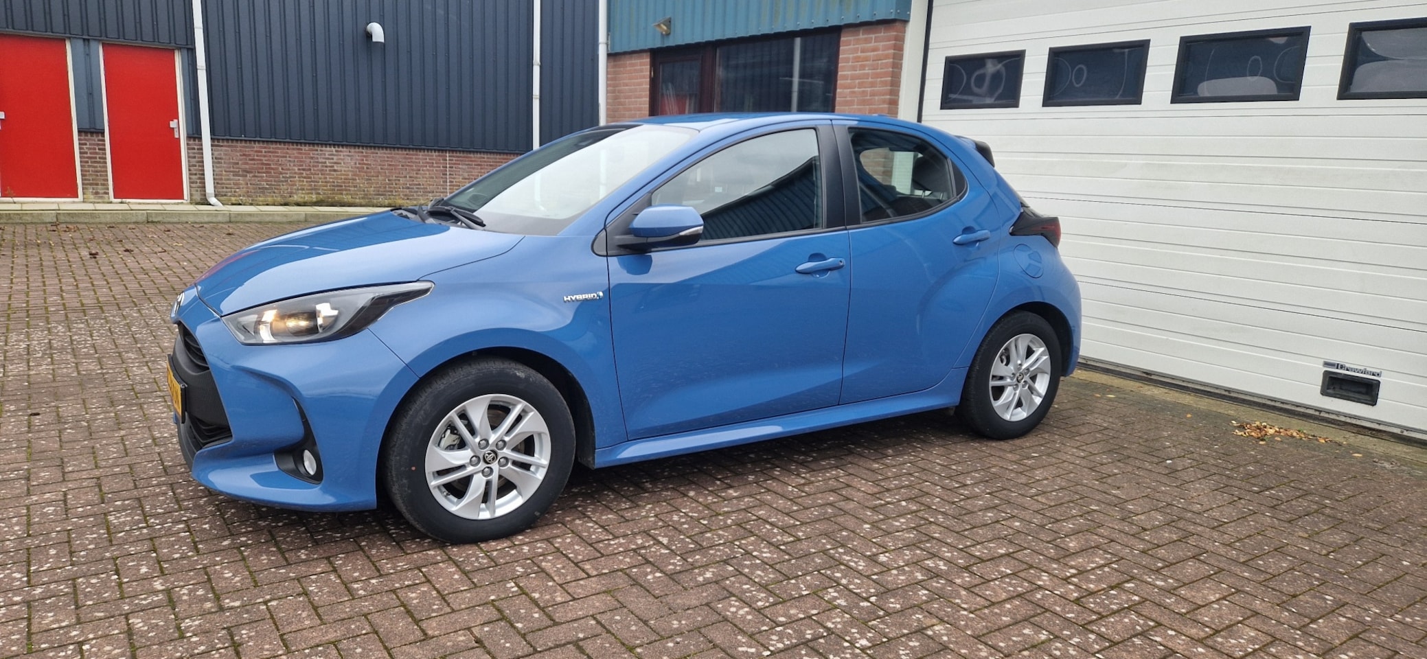 Toyota Yaris - 1.5 Hybride met stoelverwarming - AutoWereld.nl