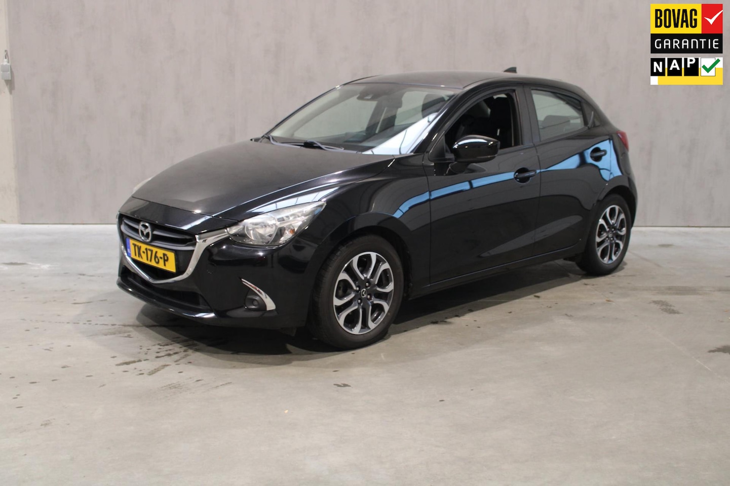 Mazda 2 - 1.5 Skyactiv-G Dynamic+ PDC/Navi/Cruise controle prijs is rijklaar - AutoWereld.nl