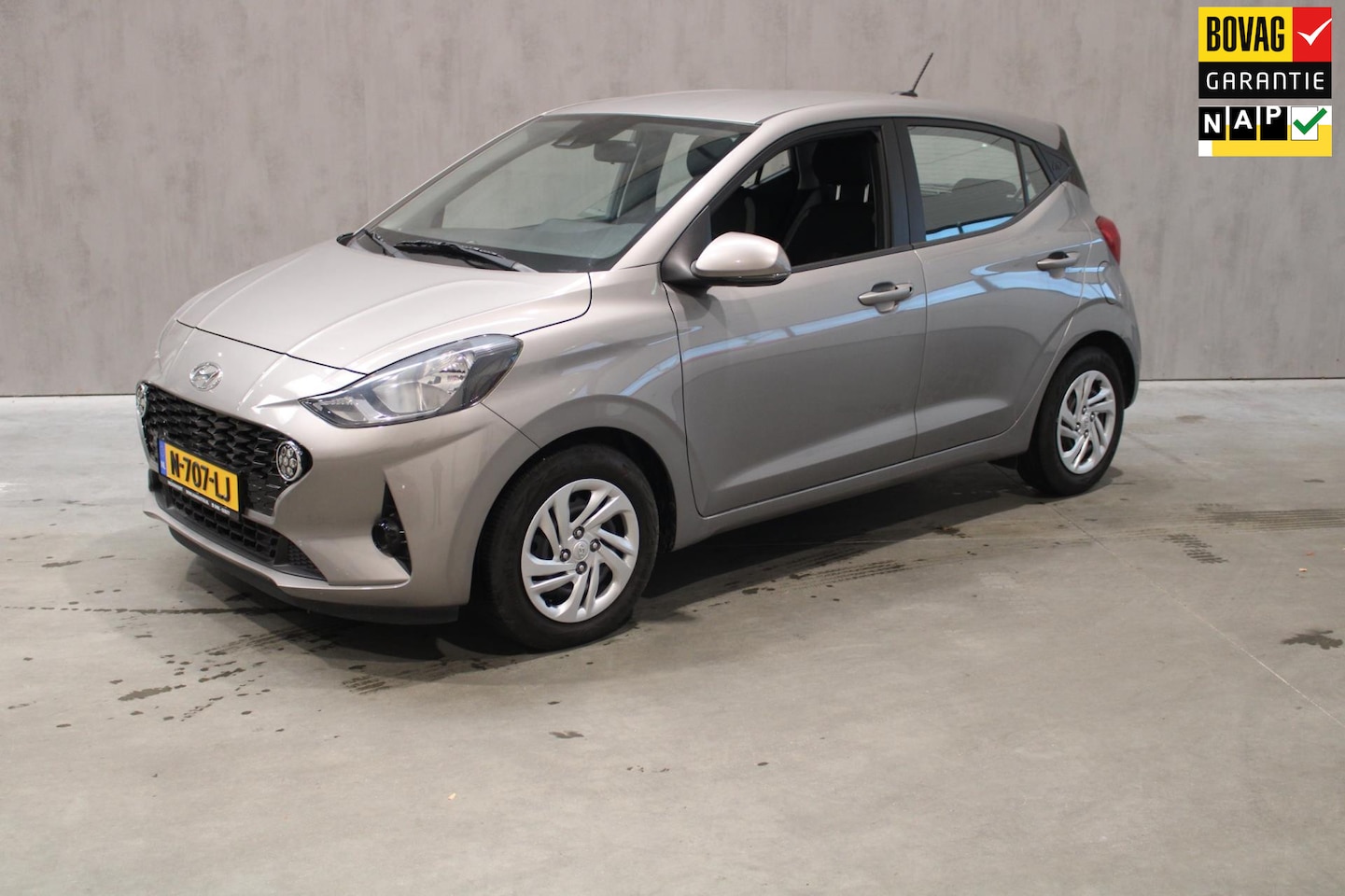 Hyundai i10 - 1.0 Comfort Smart Camera/navi/Cruise prijs is rijklaar incl 12 maanden bovag garantie - AutoWereld.nl