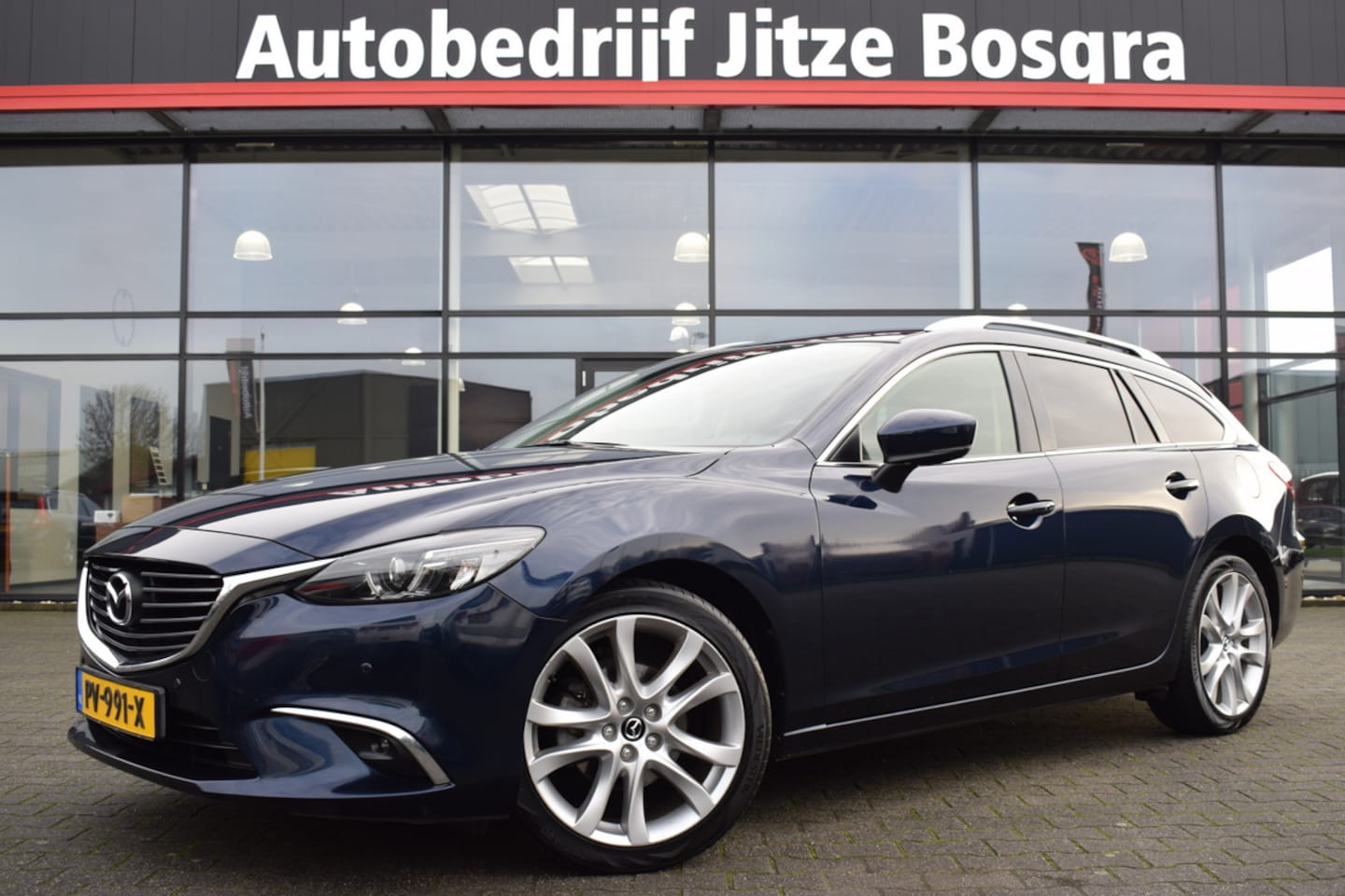 Mazda 6 Sportbreak - 2.0 SkyActiv-G GT-M Line LED | Zwart Leder | Elek. Stoelen | Bose | Camera | 19 Inch LMV - AutoWereld.nl