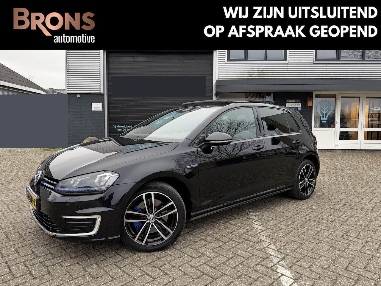 Volkswagen Golf - 1.4 TSI GTE Leder l Pano l accupakket 2021 - AutoWereld.nl