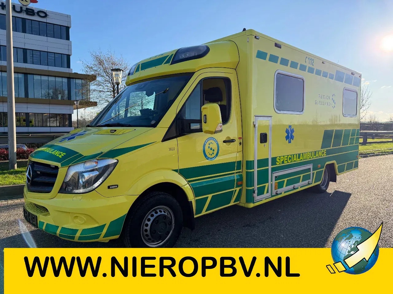 Mercedes-Benz Sprinter - 519CDI Special Ambulance Laadklep Automaat Airco Cruisecontrol V6 74000KM - AutoWereld.nl