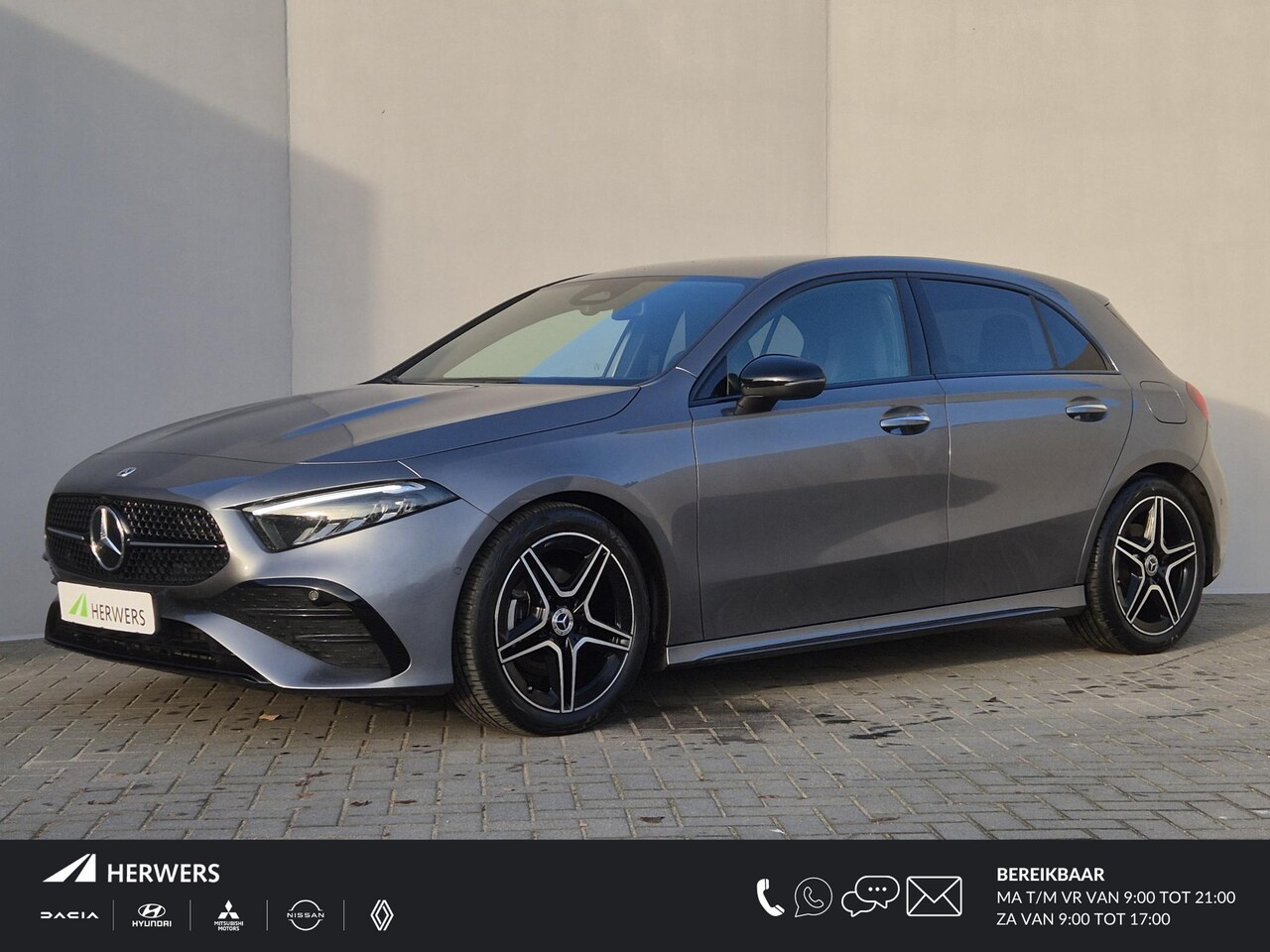 Mercedes-Benz A-klasse - 200 AMG Line Automaat / Trekgewicht 1600 Kg / Stoelverwarming / Achteruitrijcamera / Navig - AutoWereld.nl