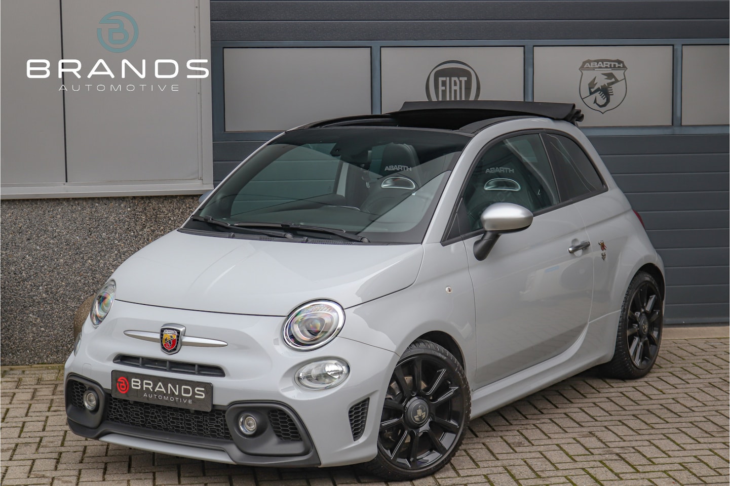 Abarth 595 - 595C 1.4 T-Jet Turismo Navi Leder 165PK Garantie - AutoWereld.nl