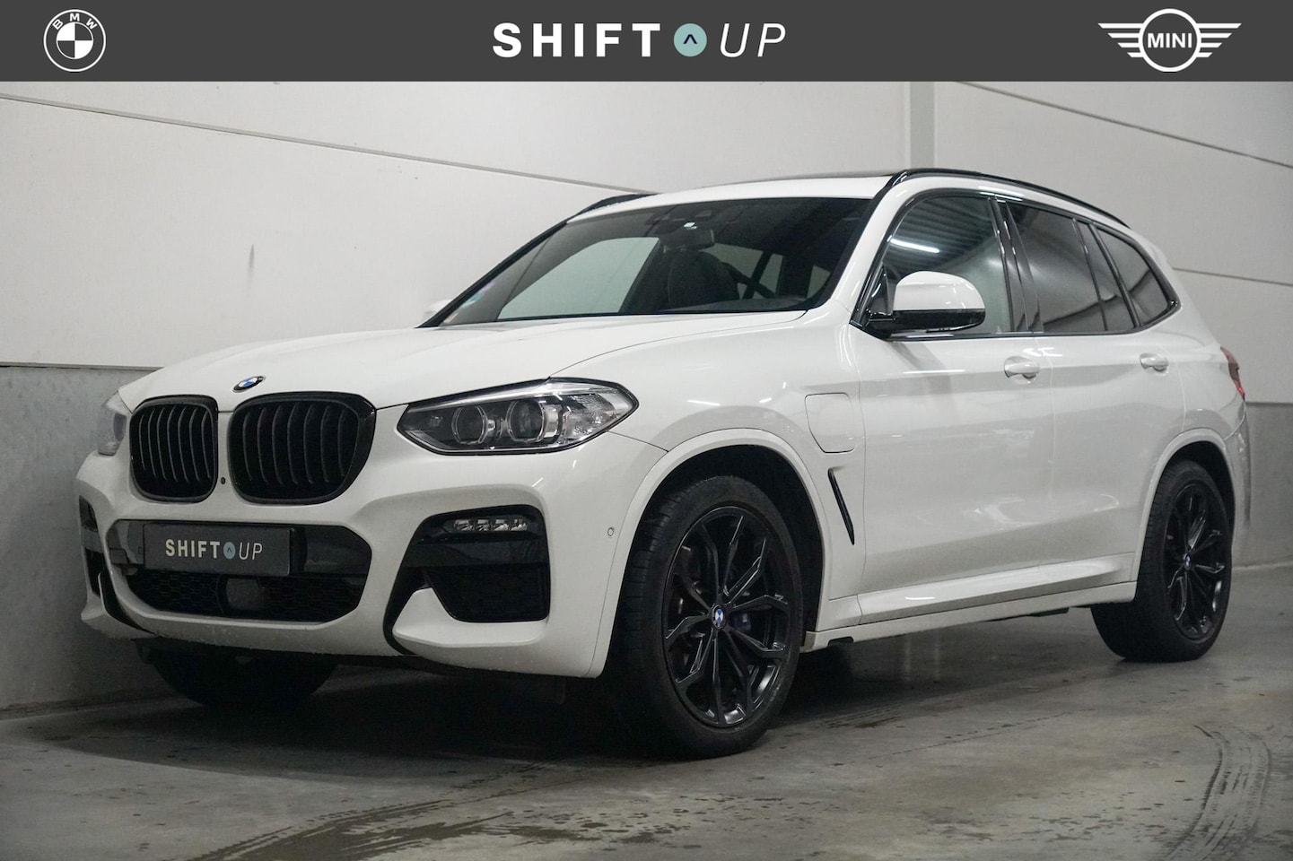 BMW X3 - xDrive30e M-Sport | Panoramadak | Harman Kardon | Elektr. Trekhaak - AutoWereld.nl