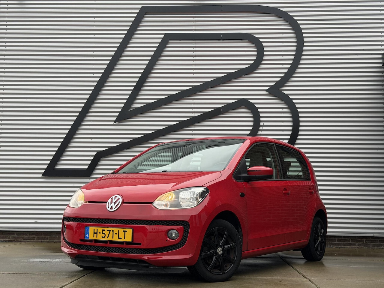 Volkswagen Up! - 1.0 high up! BlueMotion 1e Eigenaar.Navi,PDC,Stoelverwarming,Bluetooth,APK tot 03-2026 - AutoWereld.nl
