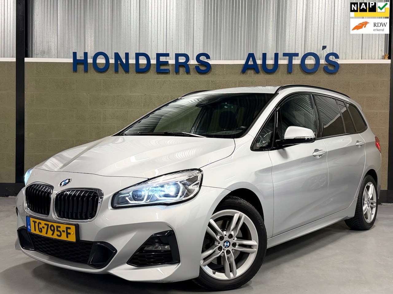 BMW 2-serie Gran Tourer - 218i 7pers. AUT Executive I M-SPORT I ORIG.NL NAP I STOELVERW I CRUISE I LED I CLIMA I PDC - AutoWereld.nl