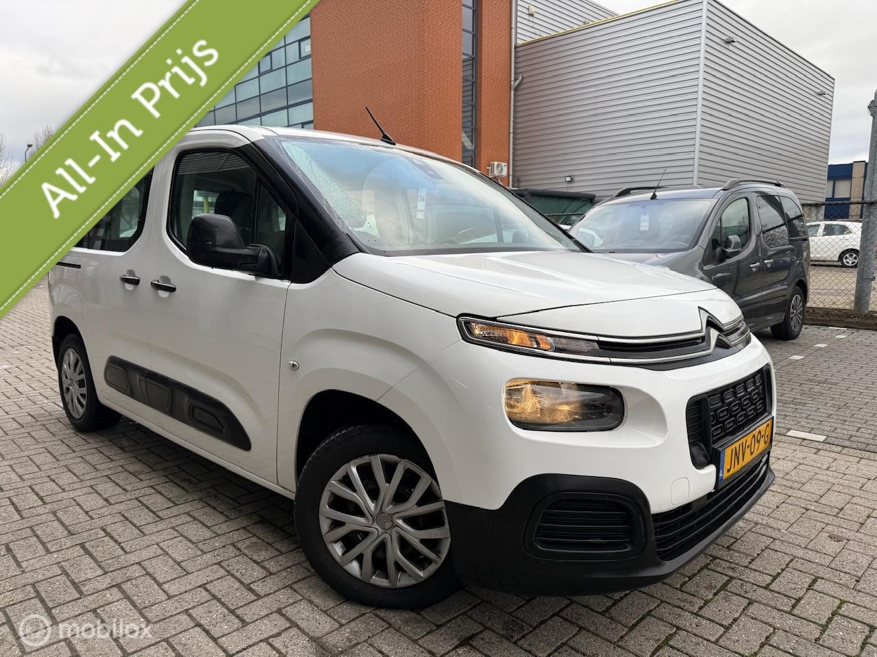 Citroën Berlingo - 1.2 BENZINE | TREKHAAK | 1 JAAR GARANTIE - AutoWereld.nl