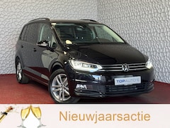 Volkswagen Touran - 1.5 TSI 150PK 7P CARPLAY NAVI CAMERA LED ELEK.KLEP VIR.COCKPIT DODE.HOEK DET. STOELVERW KE