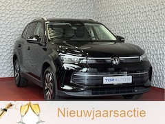 Volkswagen Tiguan - 1.5 eTSI 150PK DSG ✅ NIEUWE AUTO✅ TREKHAAK IQ.LED CARPLAY NAVI ELEK.KLEP STOEL/STUUR VERW