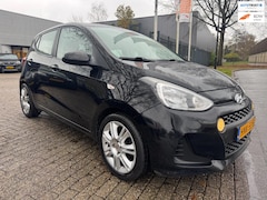Hyundai i10 - 1.0i Comfort navi, cruise , airco , apple car-play , elec pakket 16" sport wielen, multi-s