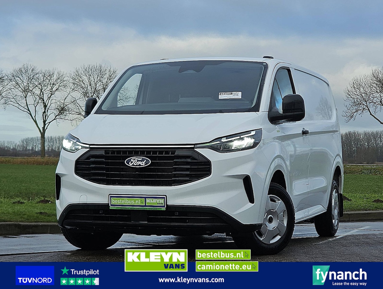 Ford Transit Custom - 2.0 L1H1 Navi Euro6 AC! - AutoWereld.nl