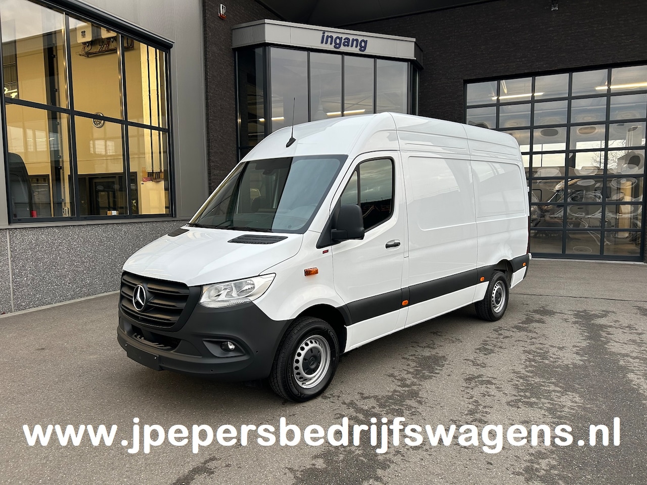 Mercedes-Benz Sprinter - 317 CDI L2 H2 MBUX / 360 Camera / Navigatie / Geveerde stoel / Cruise control / Airco / 27 - AutoWereld.nl