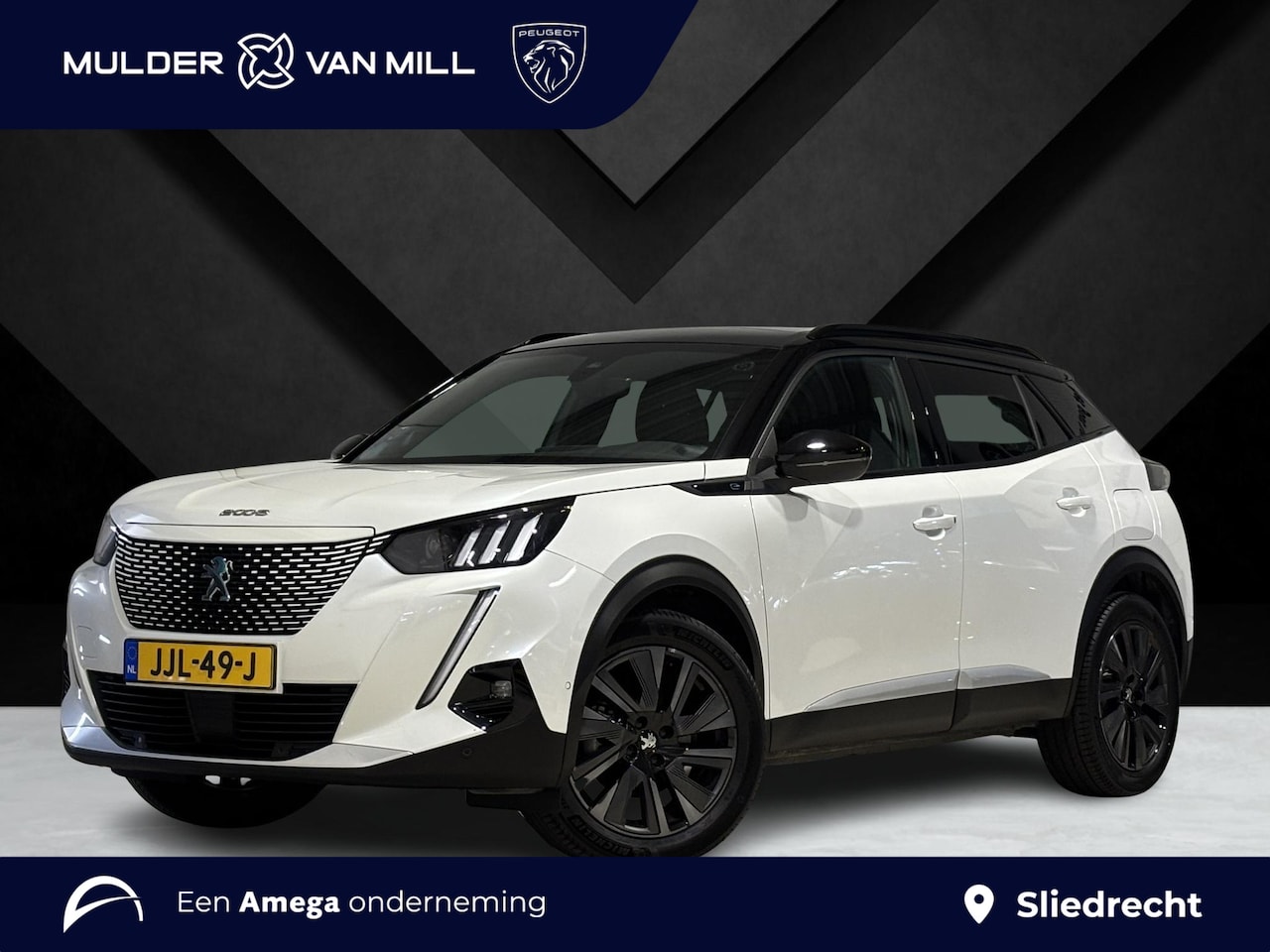 Peugeot e-2008 - GT Pack 50kWh EV 136pk AUTOMAAT | SCHUIF/KANTELDAK | NAPPA LEDER | STOELVERW. | 18" EVISSA - AutoWereld.nl