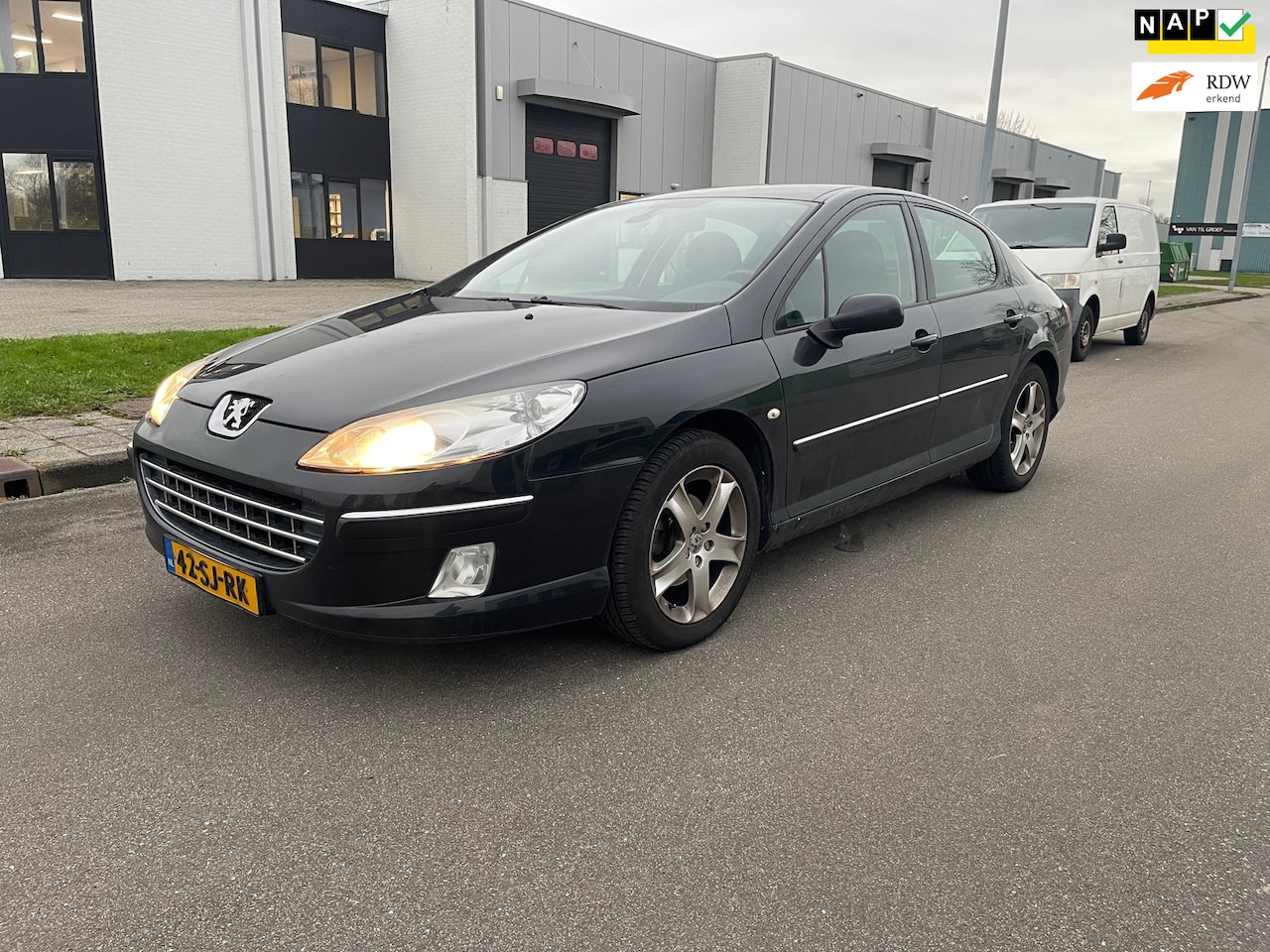 Peugeot 407 - 2.0-16V XS Trekhaak Airco zeer nette staat - AutoWereld.nl