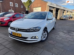 Volkswagen Polo - 1.0 TSI Beats 116 PK RIJLES KLAARGEMAAKT/STOELVERWARMING